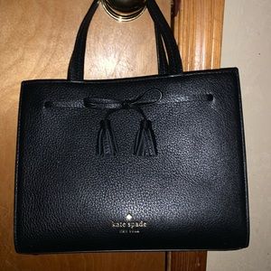 Cute Black Kate Spade ♠️ Handbag with Bow/Tassel